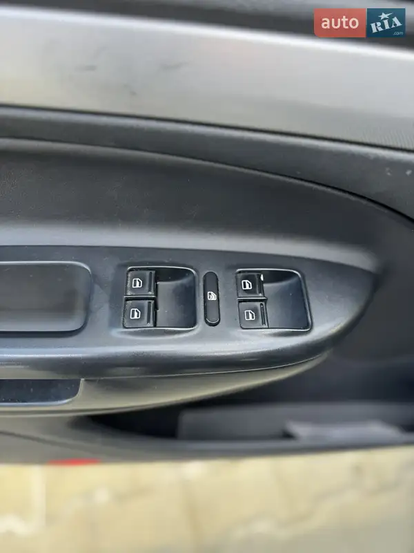 Skoda Octavia 2011 VIN TMBGK61Z8C2046029 фото оголошення 34 з 67