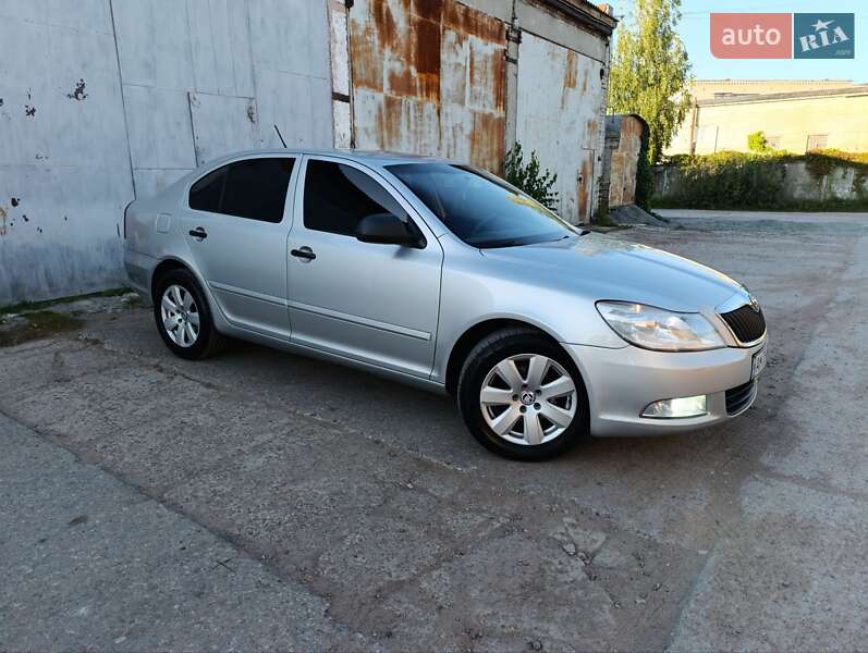Ліфтбек Skoda Octavia 2012 в Коростені
