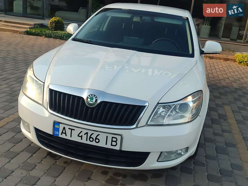 Лифтбек Skoda Octavia 2012 в 