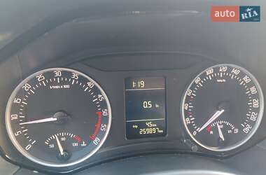 Лифтбек Skoda Octavia 2012 в 