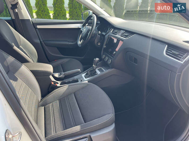 Універсал Skoda Octavia 2017 в Чернівцях