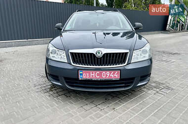 Универсал Skoda Octavia 2012 в 