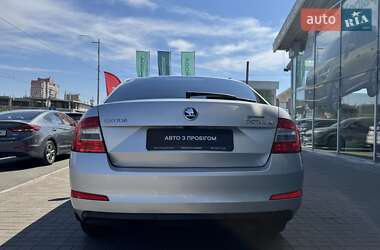 Лифтбек Skoda Octavia 2013 в 