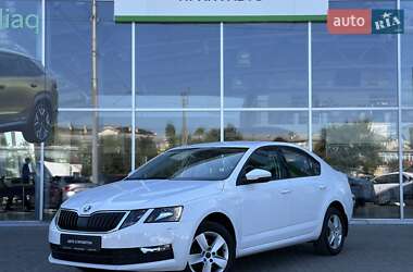 Лифтбек Skoda Octavia 2019 в Киеве