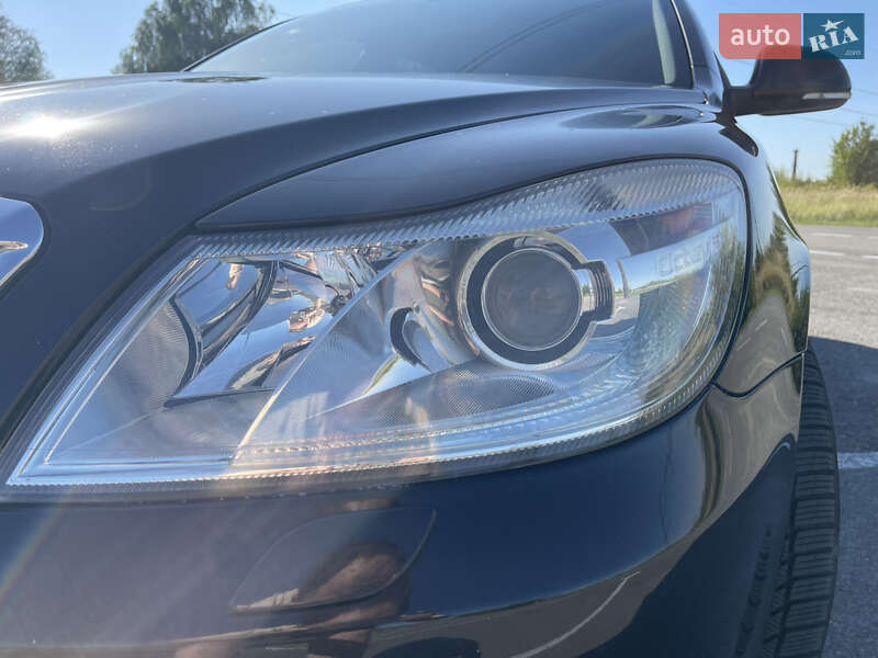 Универсал Skoda Octavia 2010 в Ладыжине