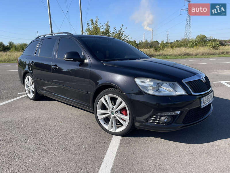 Универсал Skoda Octavia 2010 в Ладыжине