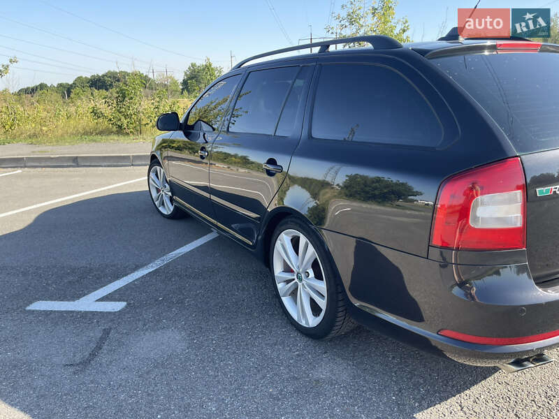 Универсал Skoda Octavia 2010 в Ладыжине