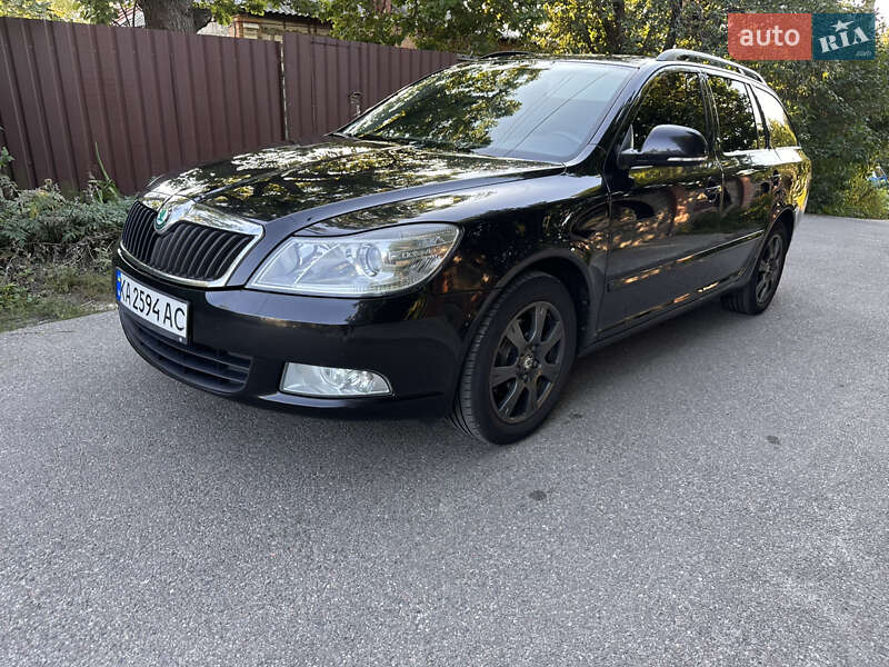 Універсал Skoda Octavia 2011 в 