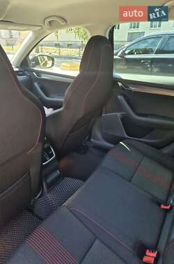 Універсал Skoda Octavia 2017 в Лозовій