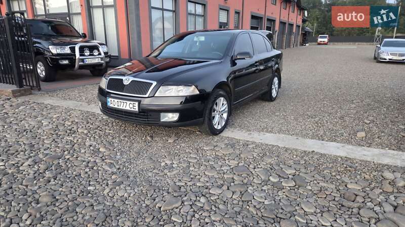 Лифтбек Skoda Octavia 2005 в Тячеве