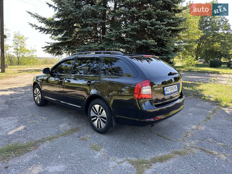 Універсал Skoda Octavia 2009 в Харкові