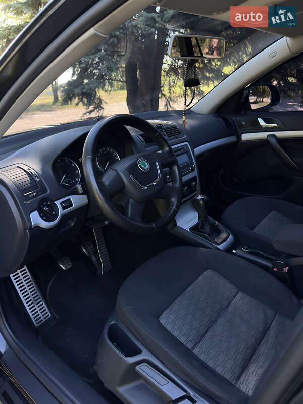 Універсал Skoda Octavia 2009 в Харкові