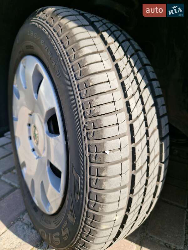 Лифтбек Skoda Octavia 2007 в Ивано-Франковске