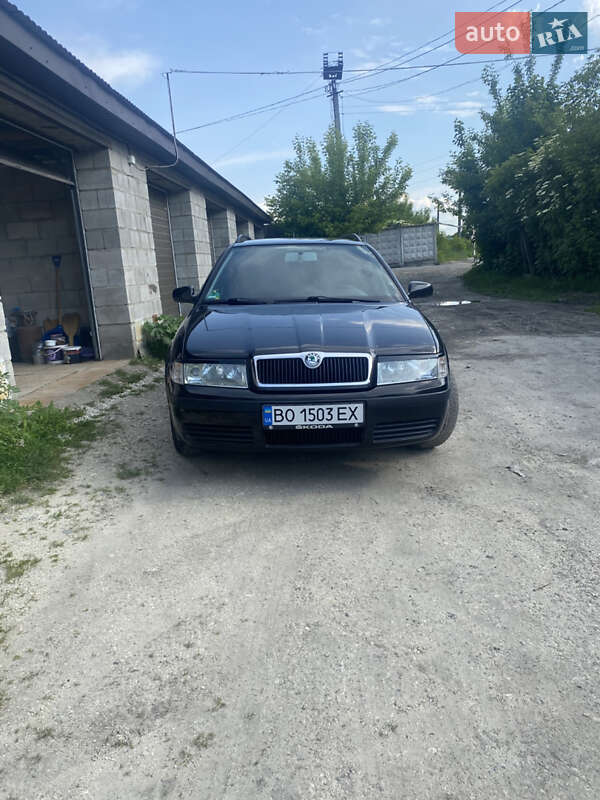 Универсал Skoda Octavia 2009 в Подволочиске