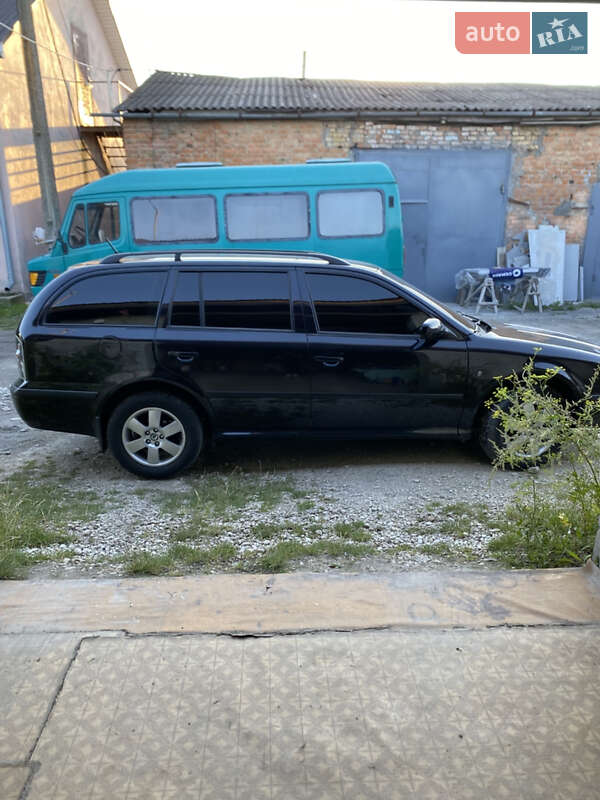 Универсал Skoda Octavia 2009 в Подволочиске