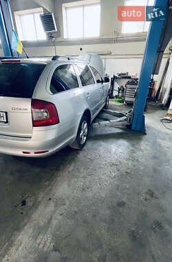 Універсал Skoda Octavia 2012 в 