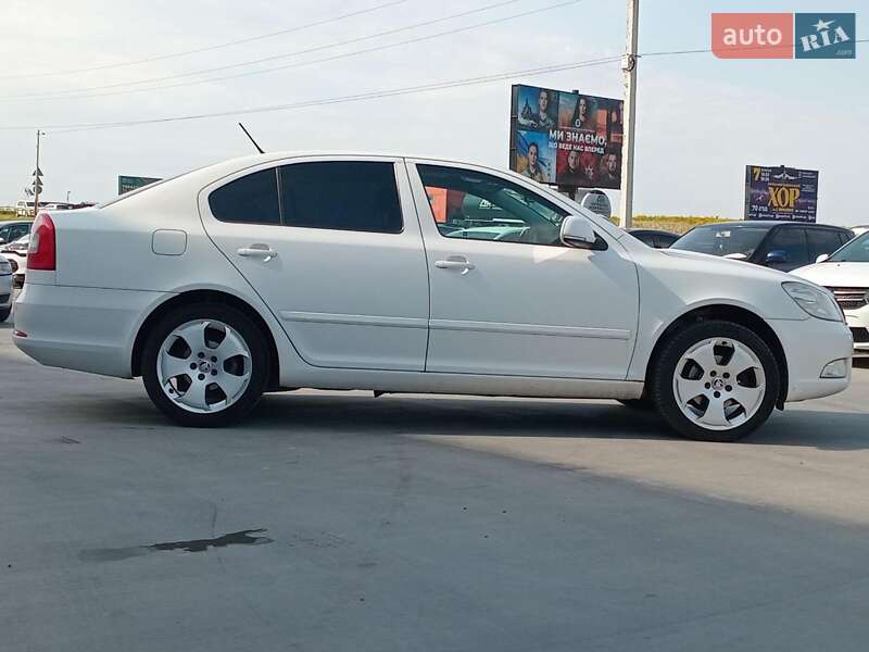 Лифтбек Skoda Octavia 2012 в Львове