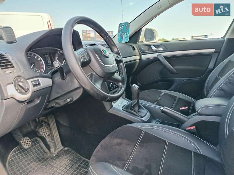Лифтбек Skoda Octavia 2012 в Львове