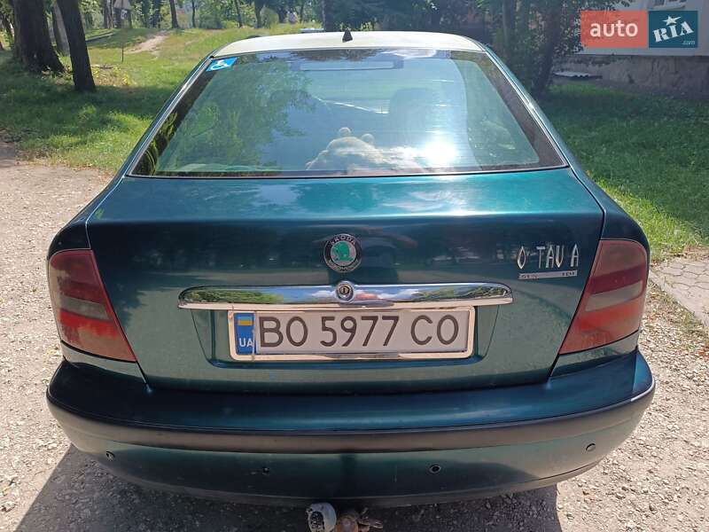 Лифтбек Skoda Octavia 1998 в Тернополе