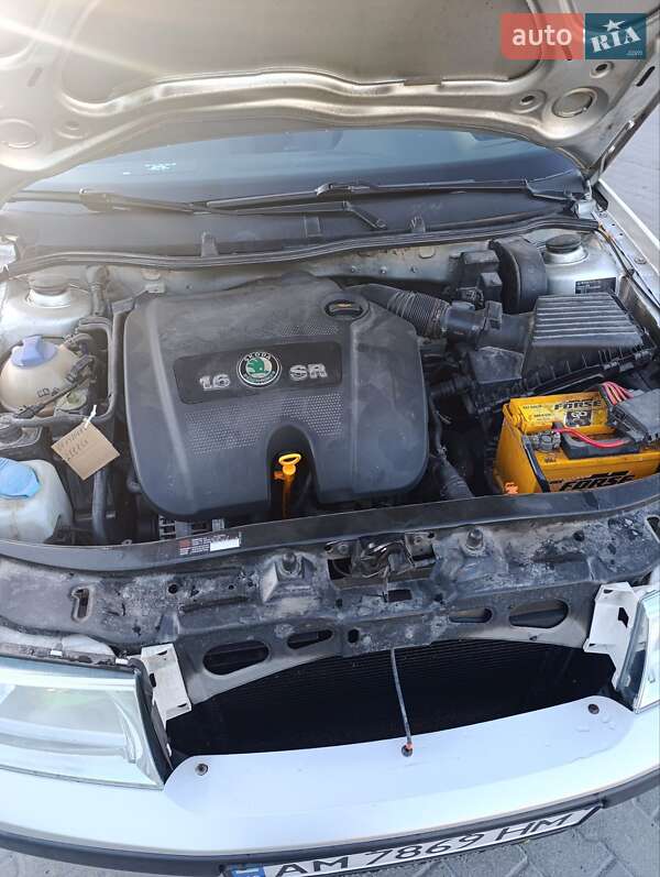 Универсал Skoda Octavia 2003 в Звягеле