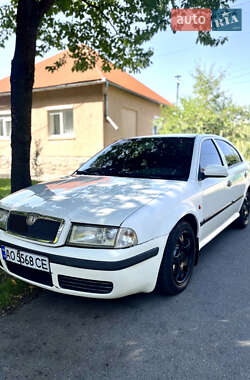 Лифтбек Skoda Octavia 2002 в Мукачево