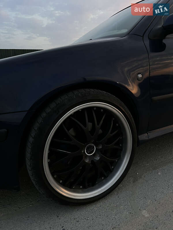 Универсал Skoda Octavia 2003 в Львове