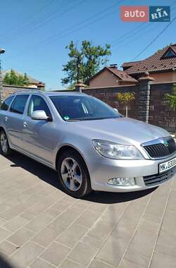 Универсал Skoda Octavia 2012 в 
