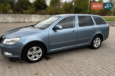 Универсал Skoda Octavia 2009 в 