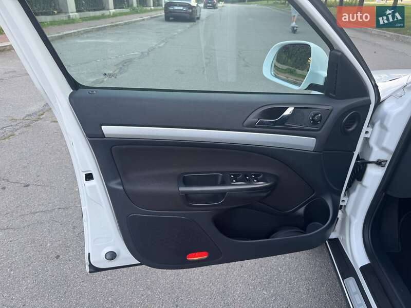 Универсал Skoda Octavia 2012 в Умани