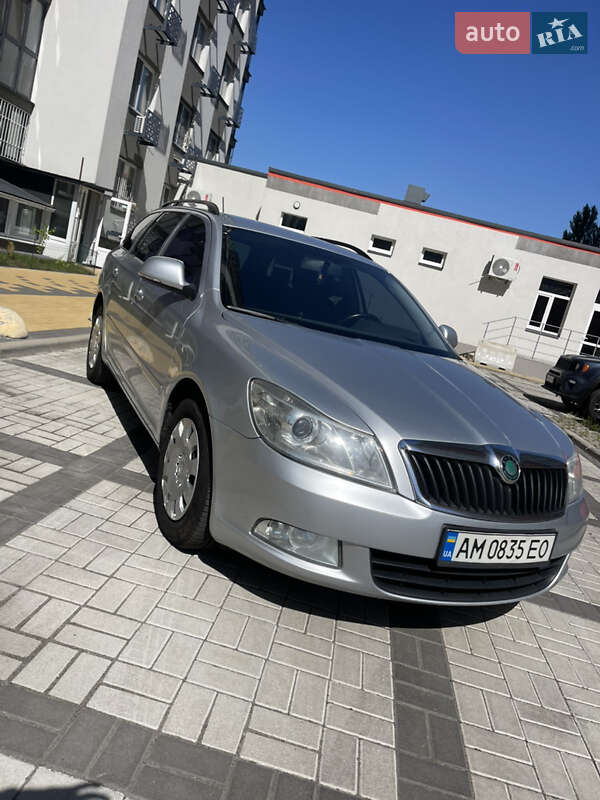Универсал Skoda Octavia 2012 в 