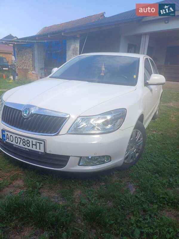 Лифтбек Skoda Octavia 2011 в Чинадиево