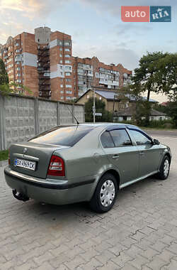 Лифтбек Skoda Octavia 2003 в 