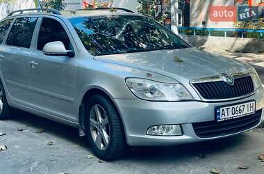 Універсал Skoda Octavia 2012 в 