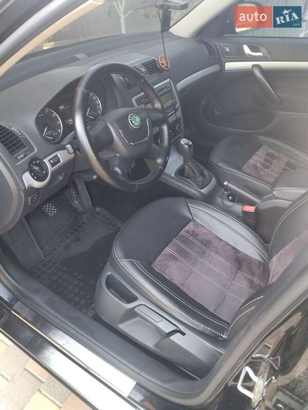 Лифтбек Skoda Octavia 2012 в Житомире