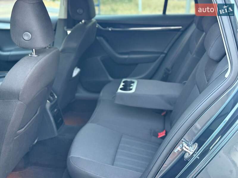 Универсал Skoda Octavia 2017 в Одессе