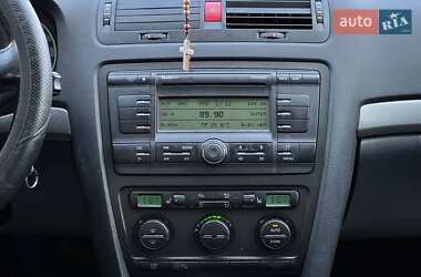 Лифтбек Skoda Octavia 2006 в 