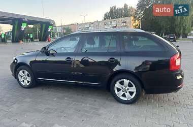 Универсал Skoda Octavia 2010 в 