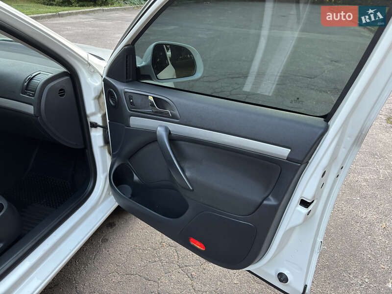 Универсал Skoda Octavia 2013 в Житомире фото 15 Универсал Skoda Octavia 2013 в Житомире
