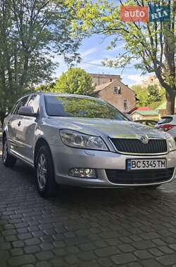 Универсал Skoda Octavia 2009 в Львове
