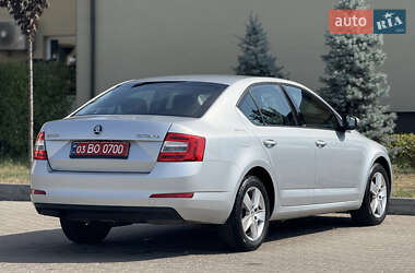 Лифтбек Skoda Octavia 2016 в 