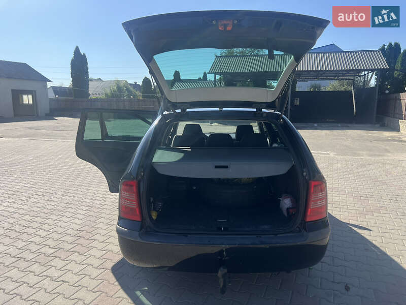 Універсал Skoda Octavia 2002 в Дунаївцях