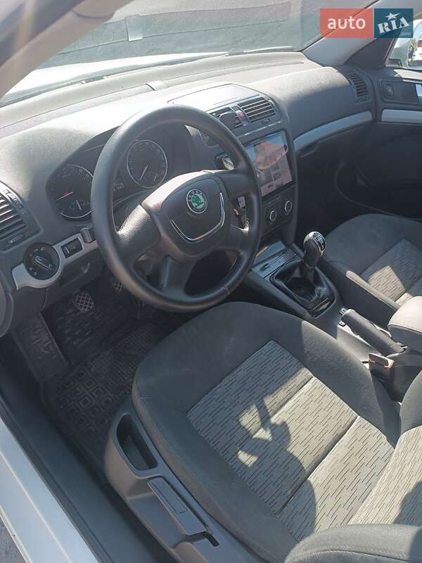 Універсал Skoda Octavia 2012 в Смілі