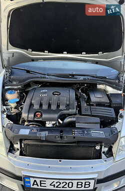 Лифтбек Skoda Octavia 2006 в 