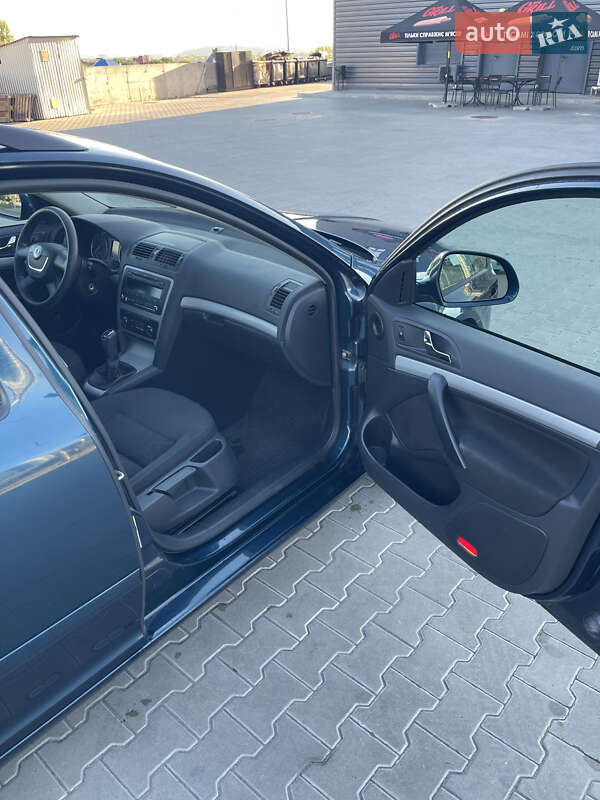 Универсал Skoda Octavia 2012 в Киеве фото 8 Универсал Skoda Octavia 2012 в Киеве