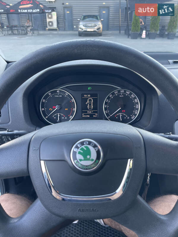 Универсал Skoda Octavia 2012 в Киеве фото 16 Универсал Skoda Octavia 2012 в Киеве