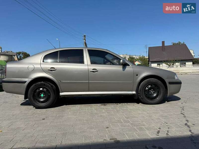 Ліфтбек Skoda Octavia 2008 в Острозі фото 5 Ліфтбек Skoda Octavia 2008 в Острозі