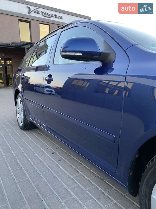 Универсал Skoda Octavia 2010 в Ровно