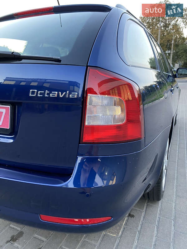 Универсал Skoda Octavia 2010 в Ровно