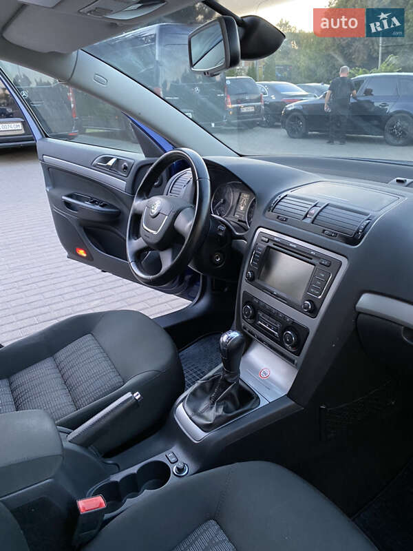 Универсал Skoda Octavia 2010 в Ровно