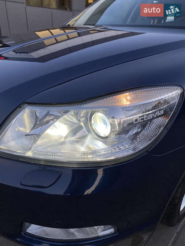 Универсал Skoda Octavia 2010 в Ровно